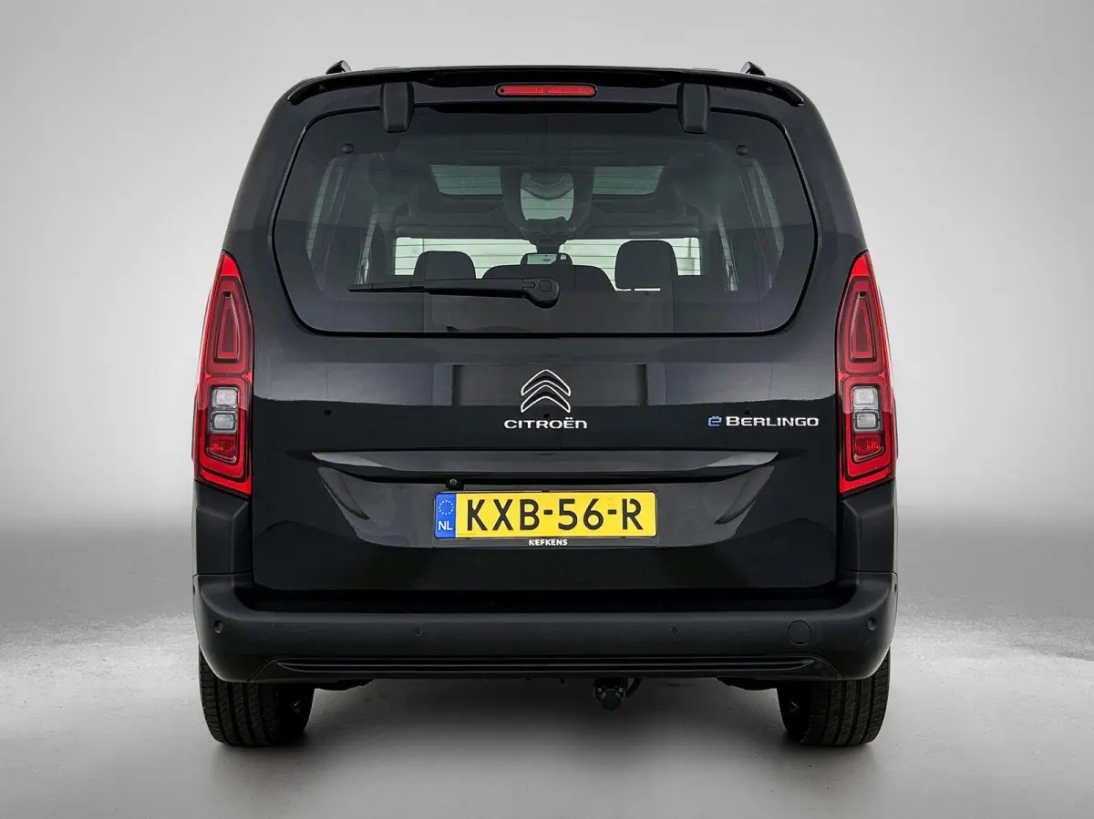 Shine 50 kWh 136pk | Accu 96% | Navigatie via Apple Carplay / Android Auto | Panoramadak | Achteruitrijcamera | Climate Control | Cruise Control | Parkeersensoren v+a | Winterpakket | Keyles