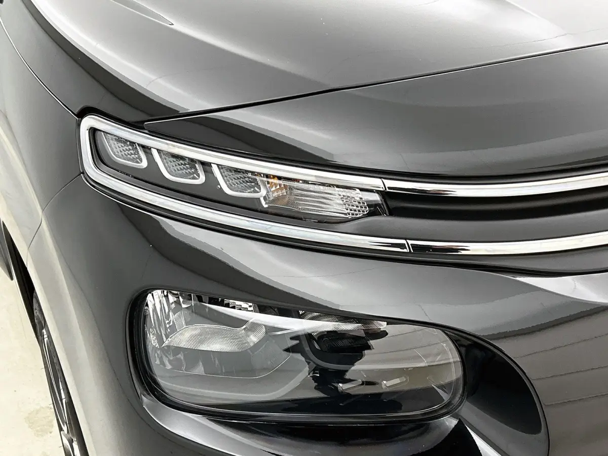 Shine 50 kWh 136pk | Accu 96% | Navigatie via Apple Carplay / Android Auto | Panoramadak | Achteruitrijcamera | Climate Control | Cruise Control | Parkeersensoren v+a | Winterpakket | Keyles
