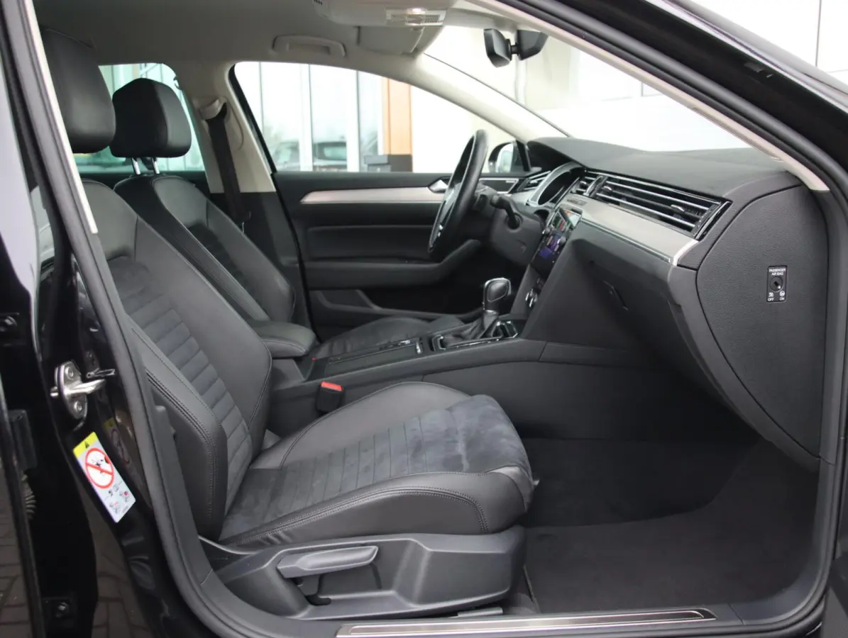 2.0 TSI 220PK R-line | Dynaudio | Ergo-comfort stoelen