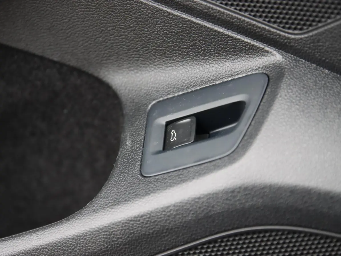 2.0 TSI 220PK R-line | Dynaudio | Ergo-comfort stoelen