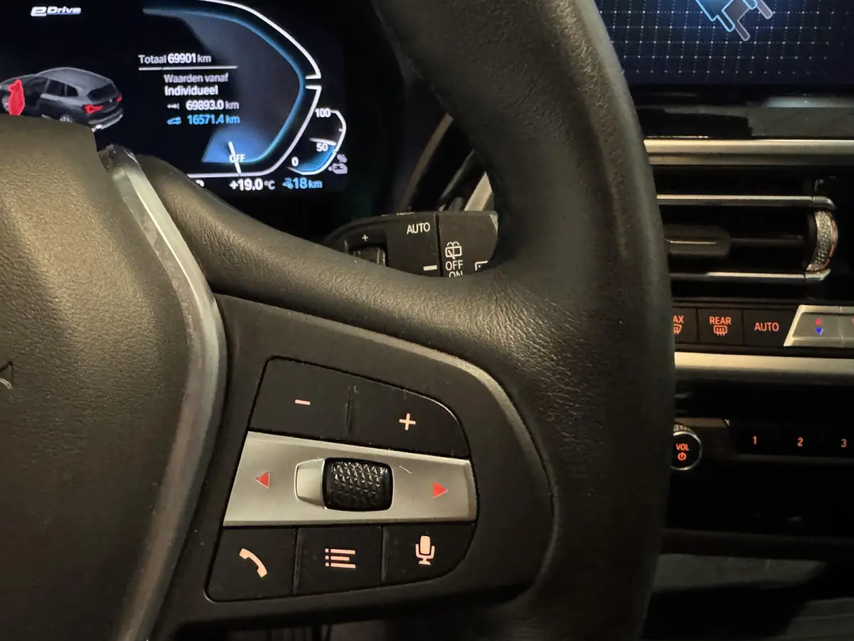 xDrive30e Business | navi | leder | led |