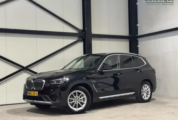 xDrive30e Business | navi | leder | led |