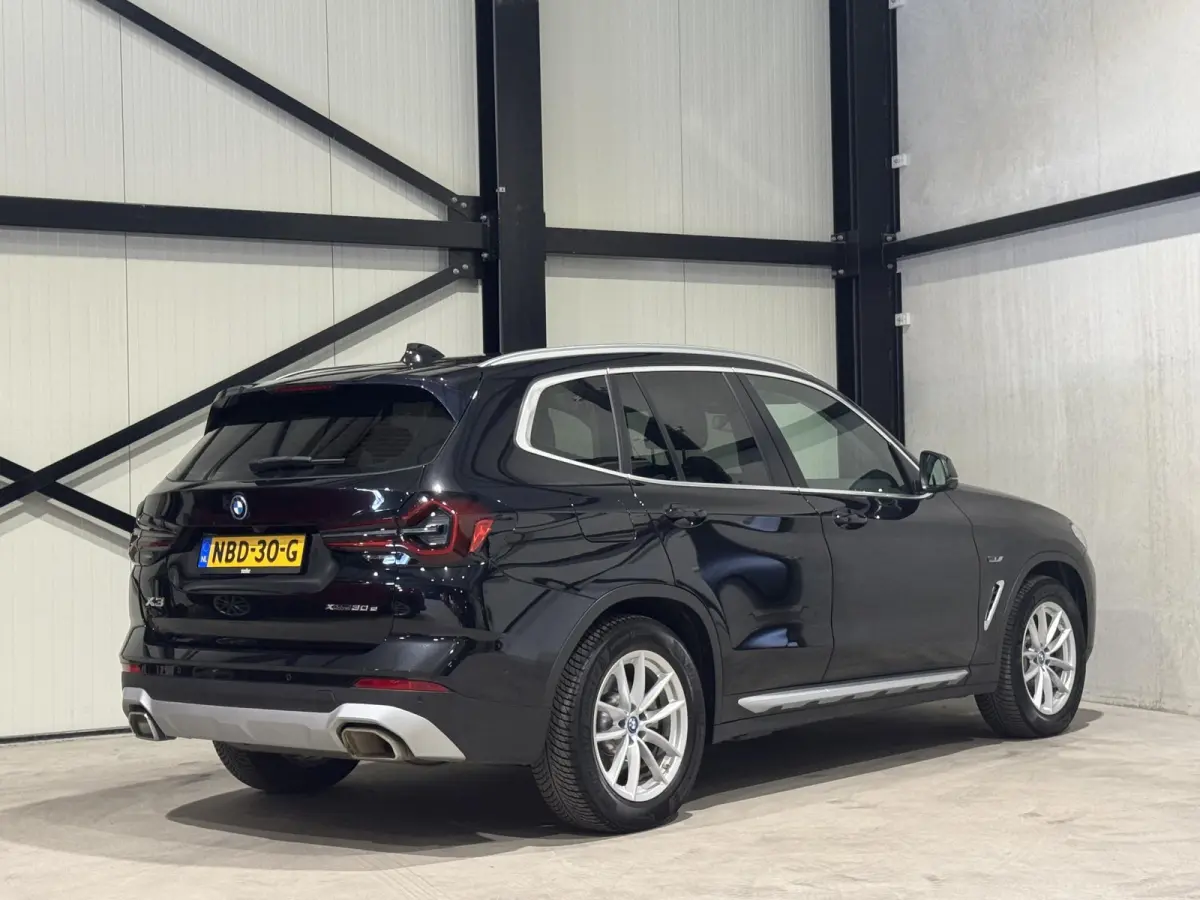 xDrive30e Business | navi | leder | led |