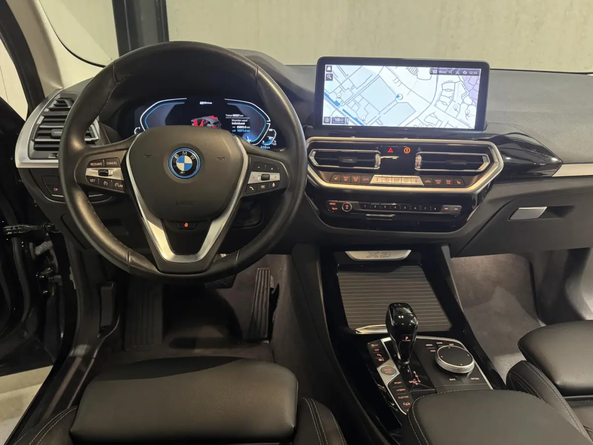 xDrive30e Business | navi | leder | led |