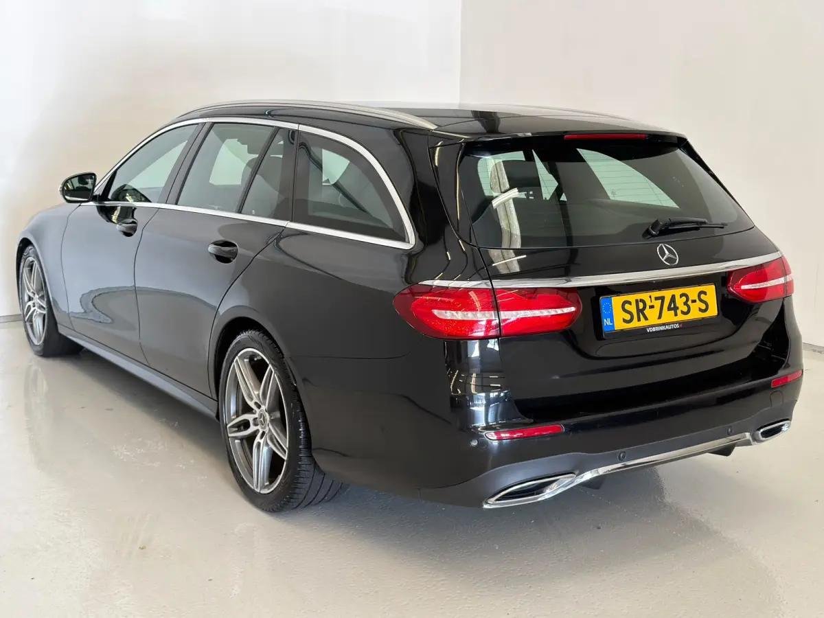220 d AMG / NL-auto / BTW / Trekhaak / 19'' INCH