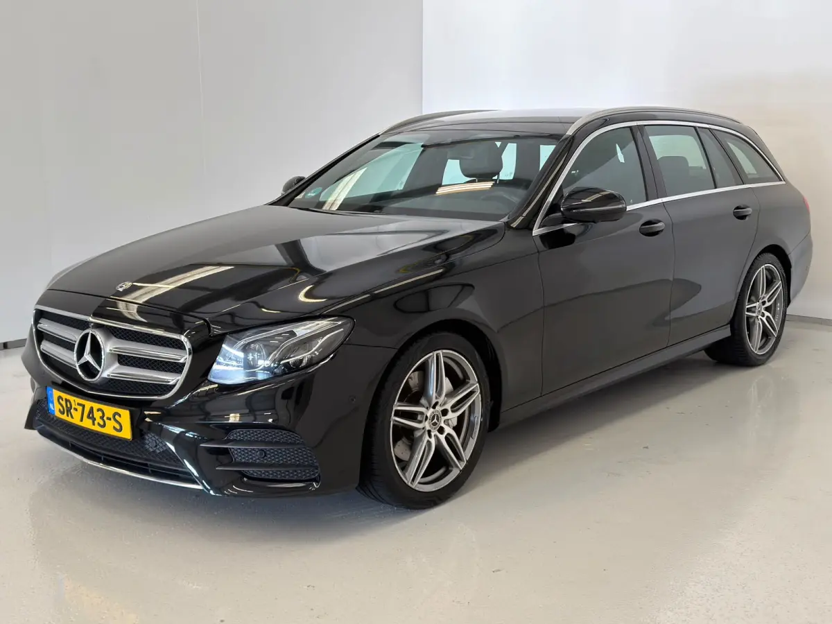 220 d AMG / NL-auto / BTW / Trekhaak / 19'' INCH