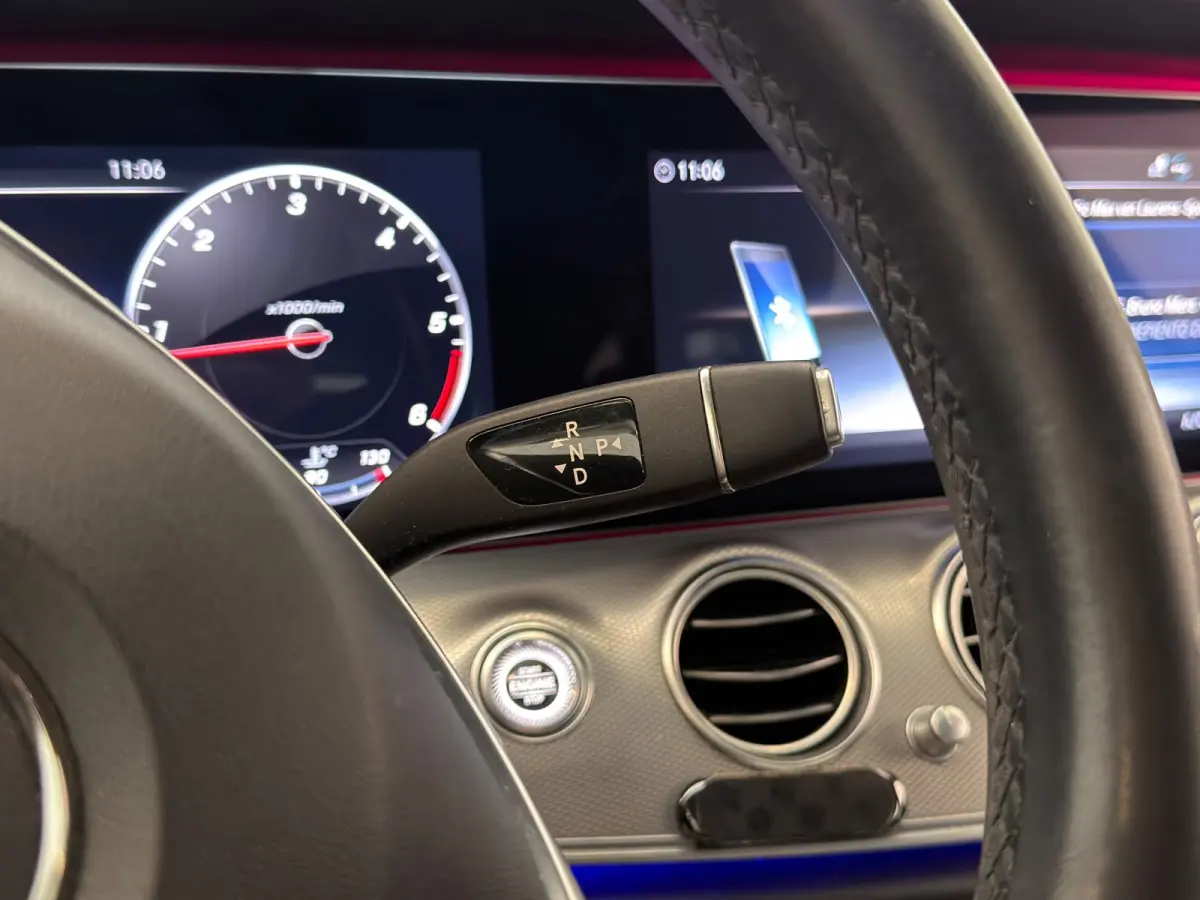 220 d AMG / NL-auto / BTW / Trekhaak / 19'' INCH