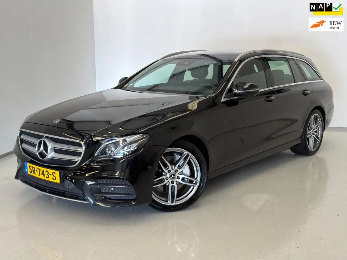 220 d AMG / NL-auto / BTW / Trekhaak / 19'' INCH