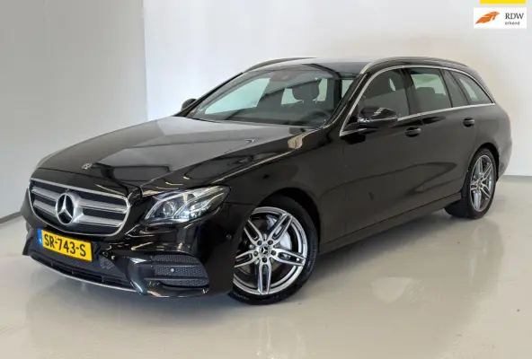 220 d AMG / NL-auto / BTW / Trekhaak / 19'' INCH