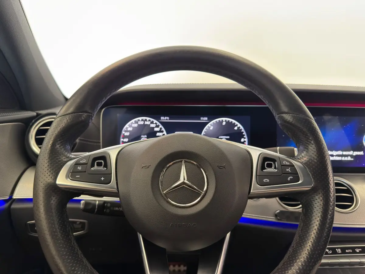 220 d AMG / NL-auto / BTW / Trekhaak / 19'' INCH