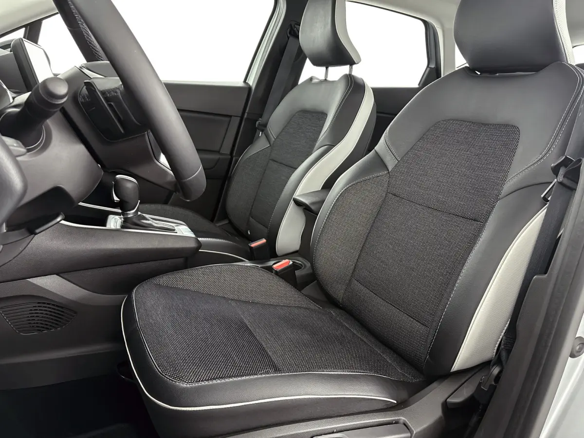 1.3 TCe 140PK Zen | DEALER ONDERHOUDEN | CLIMAT CONTROL | CARPLAY | PARK. SENSOREN | LM VELGEN