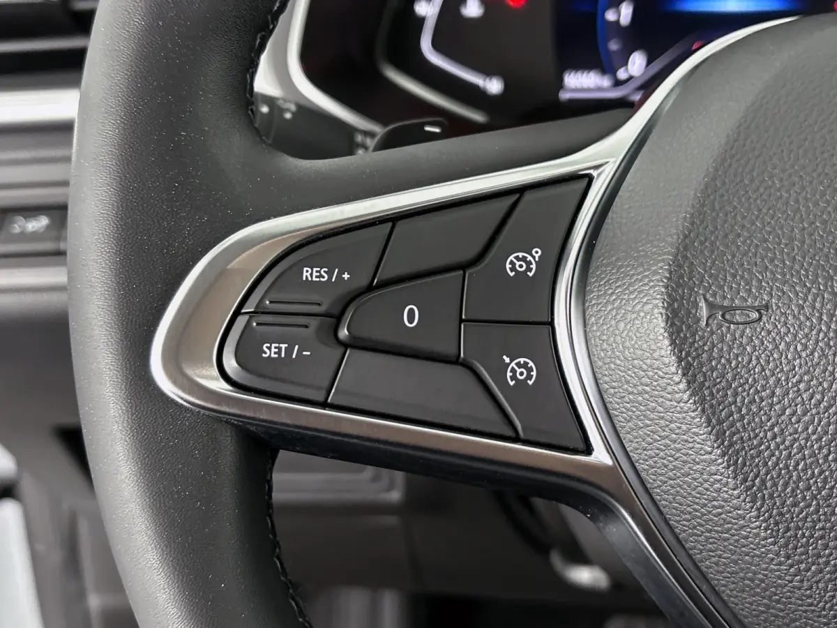 1.3 TCe 140PK Zen | DEALER ONDERHOUDEN | CLIMAT CONTROL | CARPLAY | PARK. SENSOREN | LM VELGEN