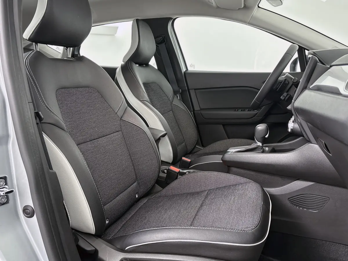1.3 TCe 140PK Zen | DEALER ONDERHOUDEN | CLIMAT CONTROL | CARPLAY | PARK. SENSOREN | LM VELGEN