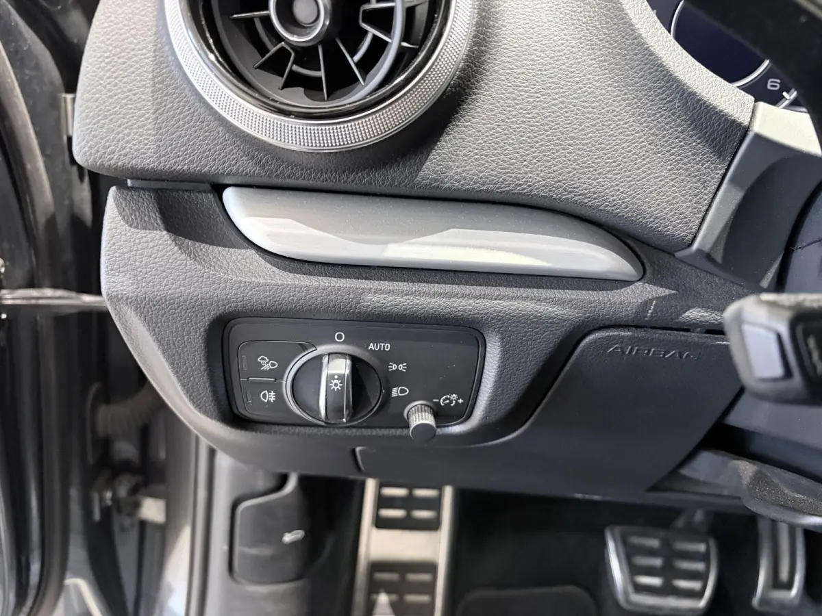 30 TDI Sport S Line Edition