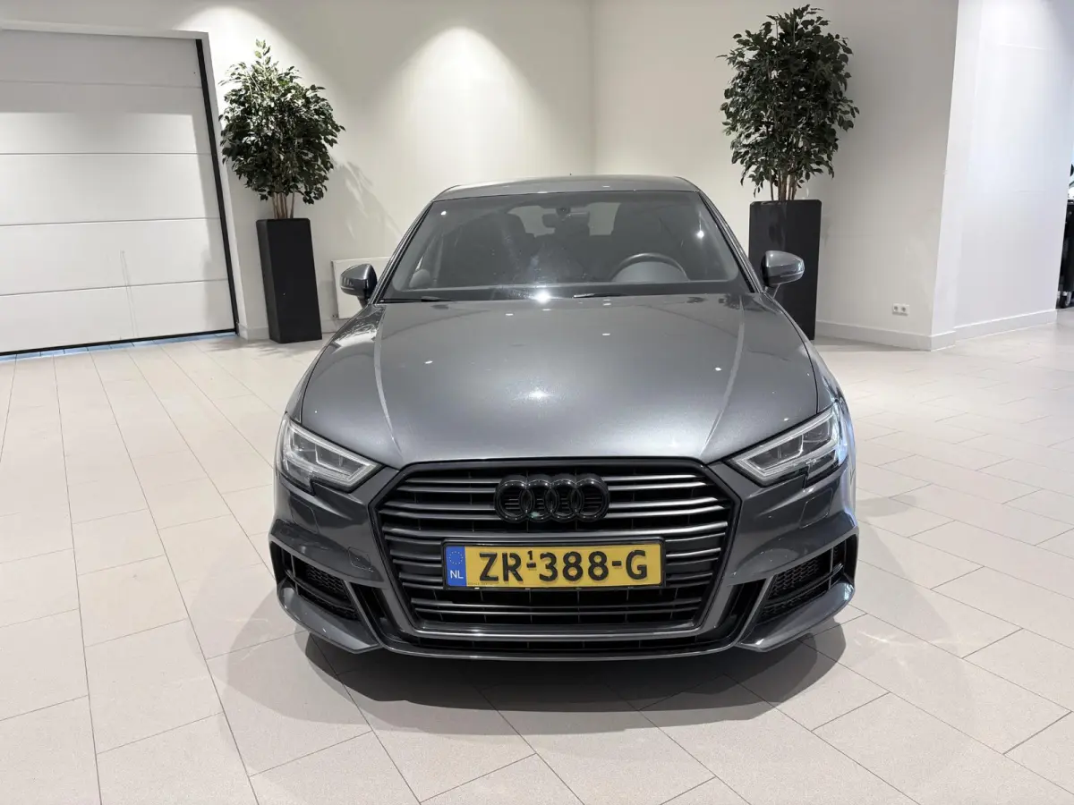 30 TDI Sport S Line Edition
