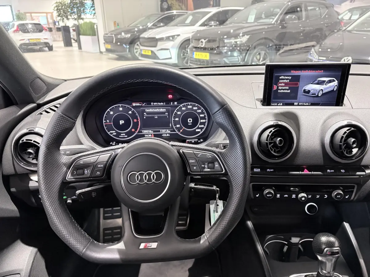 30 TDI Sport S Line Edition