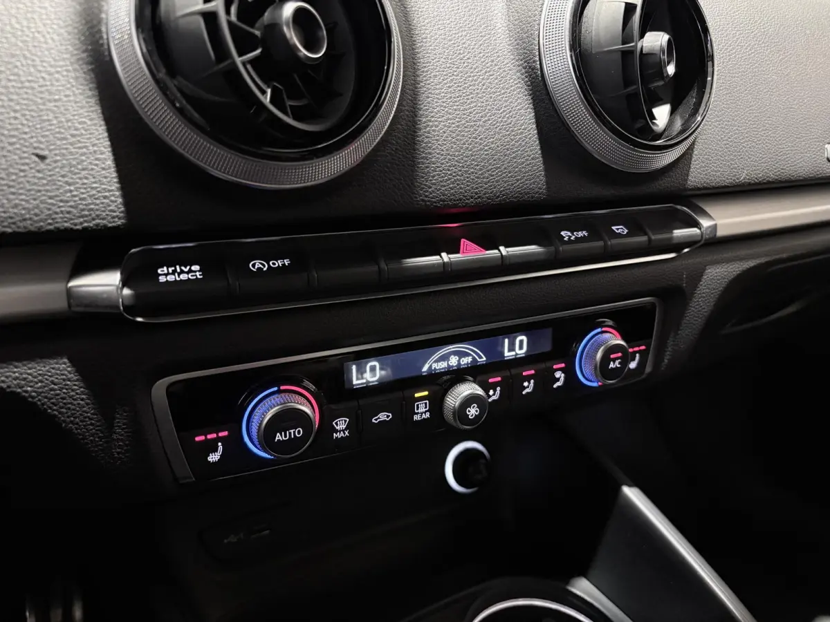 30 TDI Sport S Line Edition