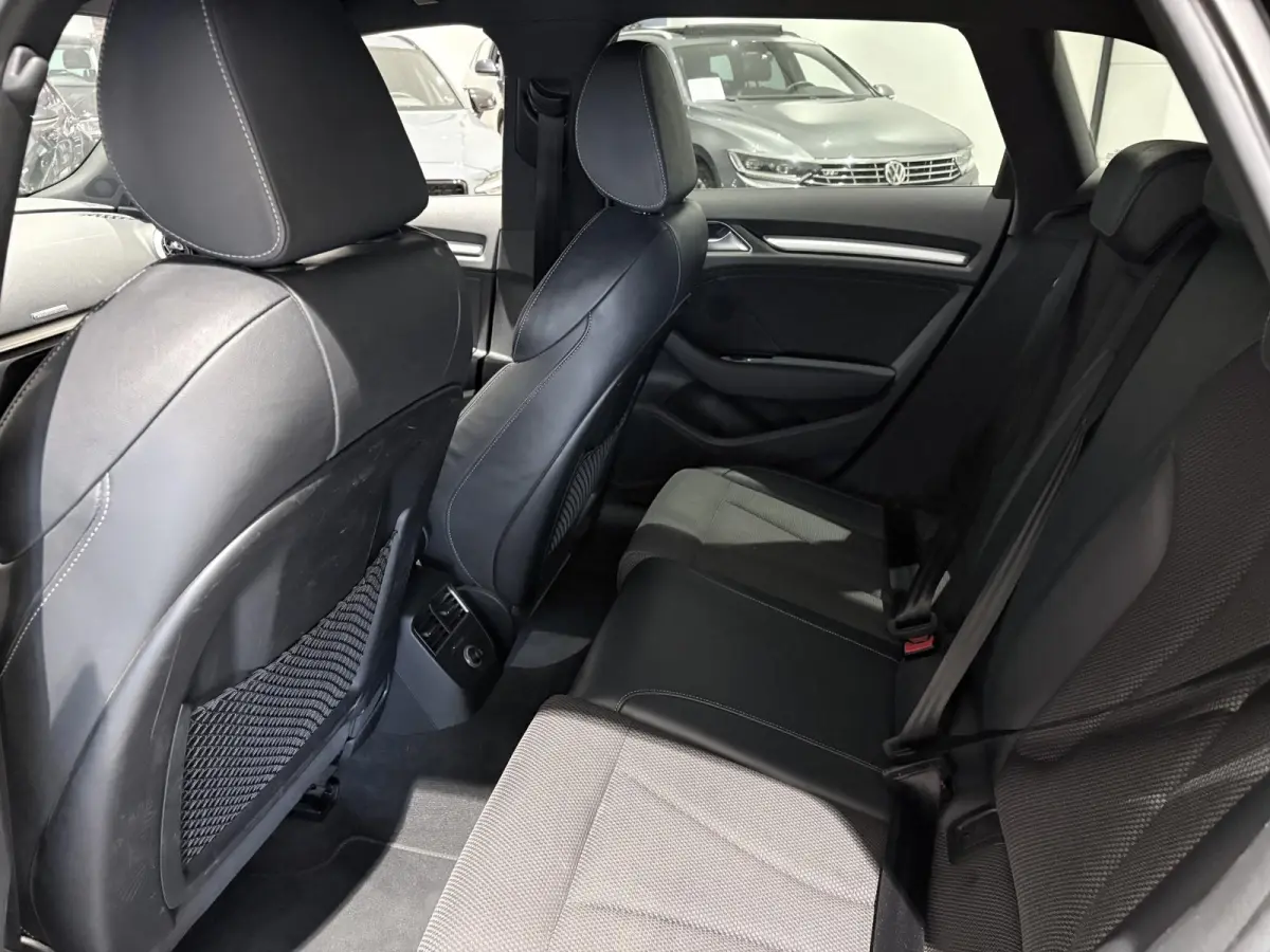30 TDI Sport S Line Edition