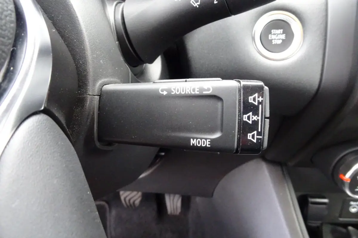 1.0 TCe 90 evolution, NL AUTO, 1E EIG, NAP, CARPLAY, LED, CRUISE ETC