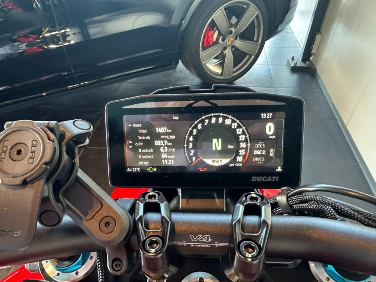 bj2025 BTW *Full PPF *1400km *Garantie *Nieuwstaat