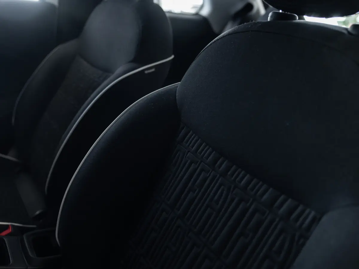 Urban 24 kWh l SoH 96% l Virtueel cockpit l CARPLAY l Keyless entry l BTW auto l 1ste. eig. l Dealer onderh. l ALS NIEUW