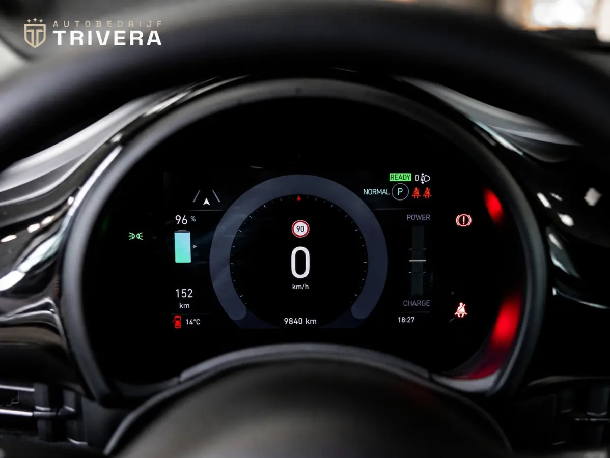 Urban 24 kWh l SoH 96% l Virtueel cockpit l CARPLAY l Keyless entry l BTW auto l 1ste. eig. l Dealer onderh. l ALS NIEUW
