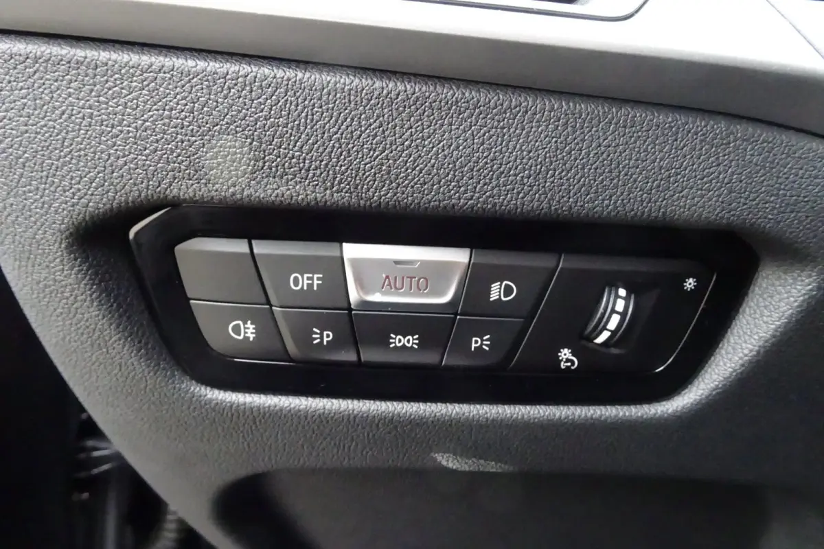 320e, NL AUTO, NAP, DIGITAL COCKPIT, LED, CARPLAY, ANDROIDAUTO