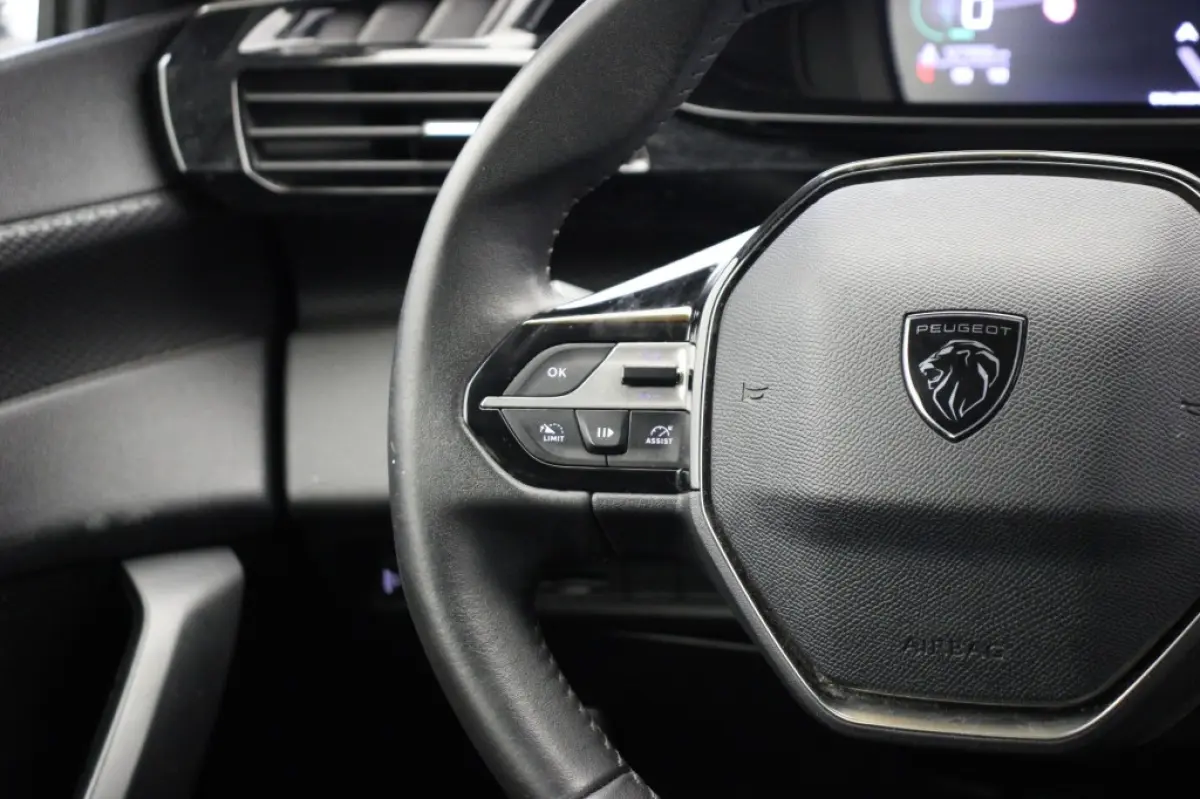 1.2 PureTech Active Pack Business - Digitaal Cockpit, Carplay, Cruise, Afn. Trekaak