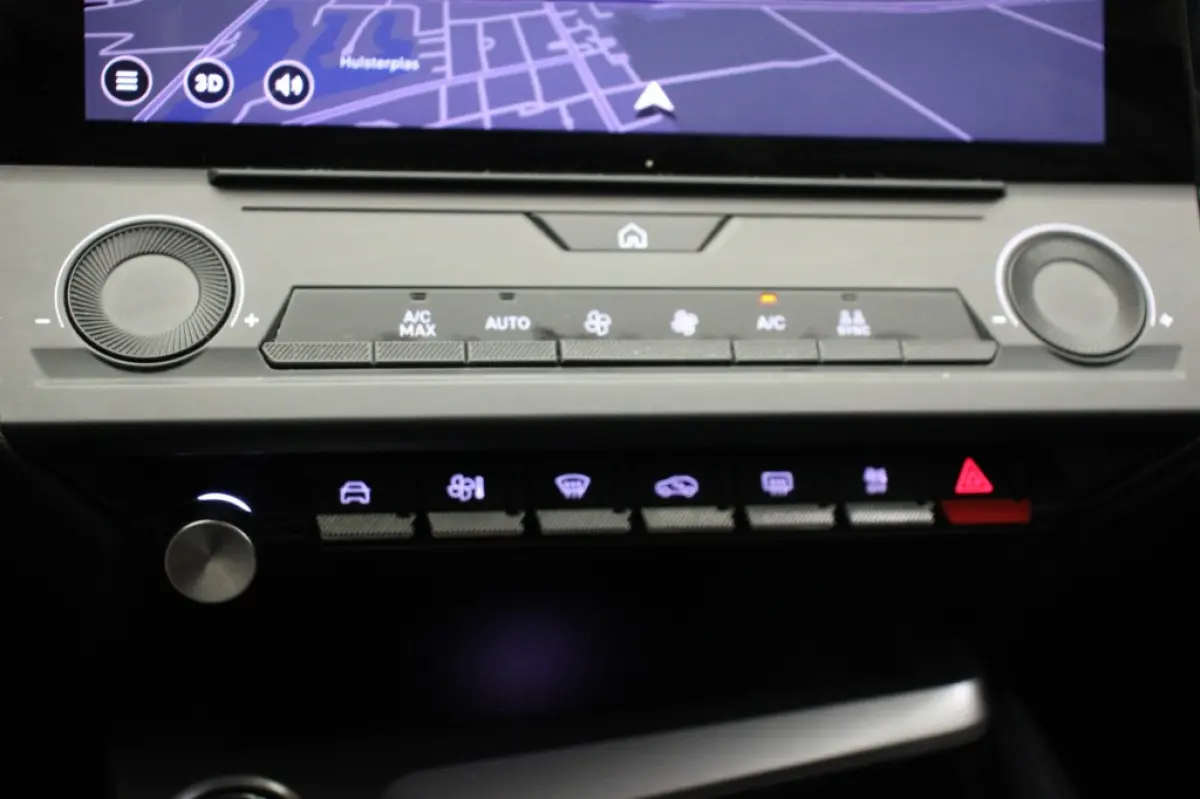 1.2 PureTech Active Pack Business - Digitaal Cockpit, Carplay, Cruise, Afn. Trekaak