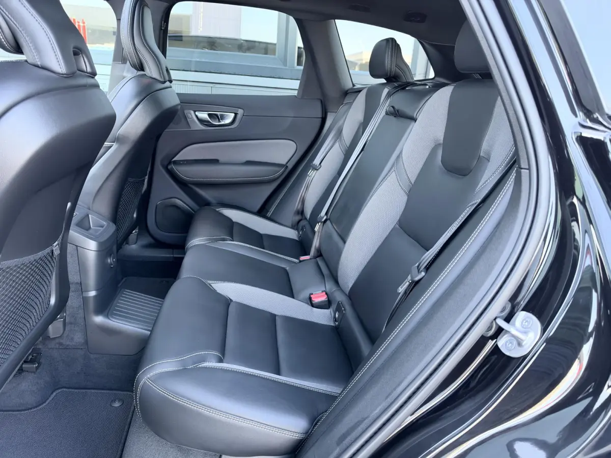 2.0 T8 Plug-in hybrid AWD Plus Black Edition 455 PK | Long range | Pano | verwarming pakket | 21 Inch | Dealer onderhouden