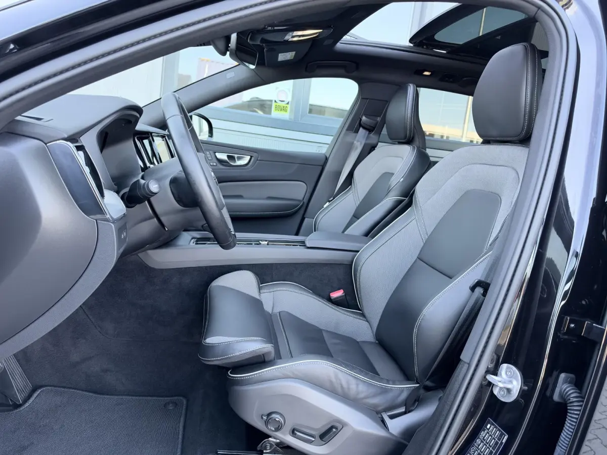 2.0 T8 Plug-in hybrid AWD Plus Black Edition 455 PK | Long range | Pano | verwarming pakket | 21 Inch | Dealer onderhouden