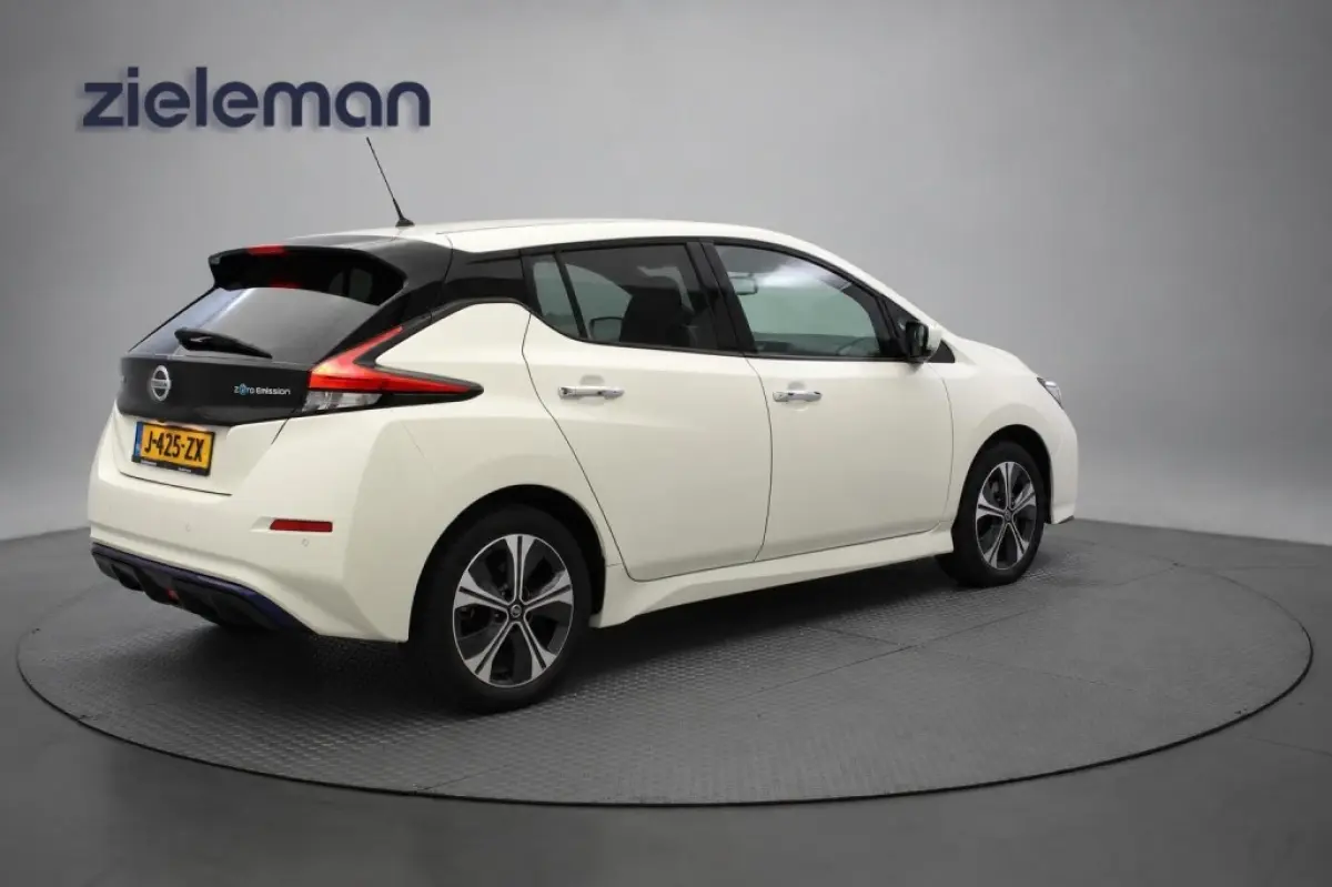E+ N-Connecta 62 kWh - Carplay, Camera, Adapt. Cruise, Stoelverw. SOH 93,85%