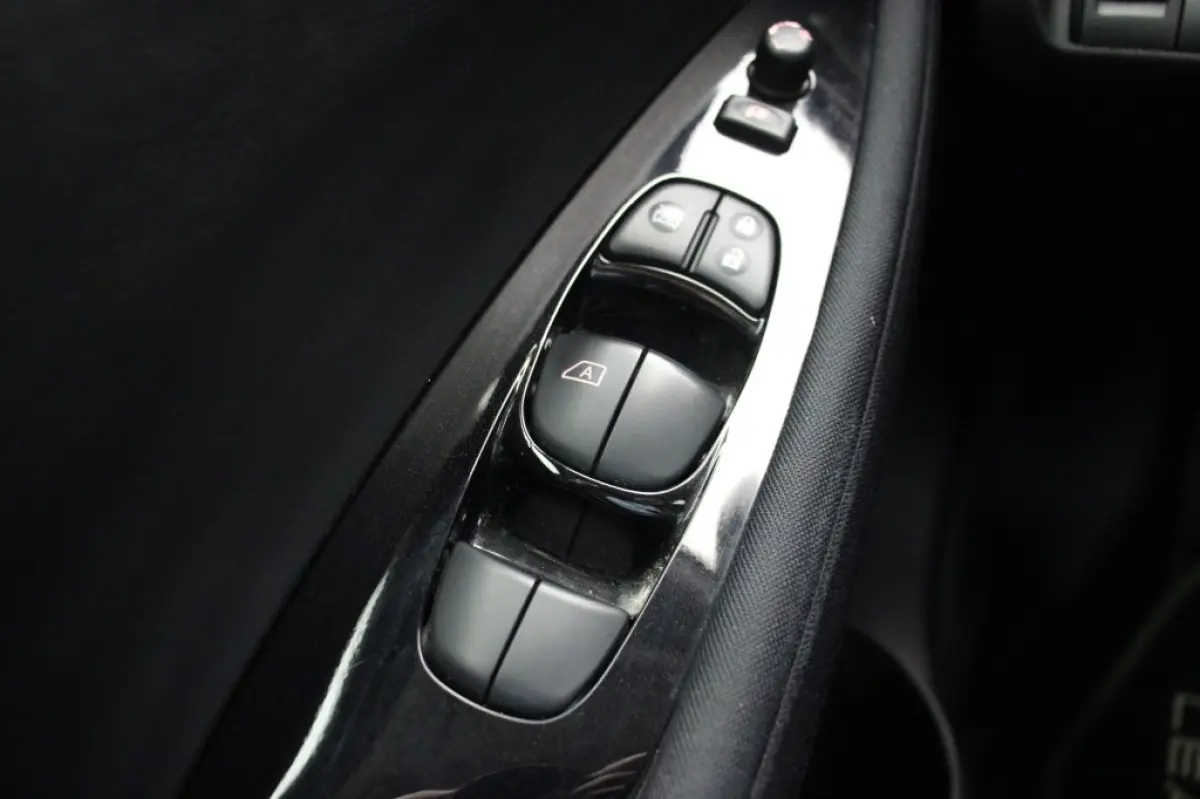 E+ N-Connecta 62 kWh - Carplay, Camera, Adapt. Cruise, Stoelverw. SOH 93,85%
