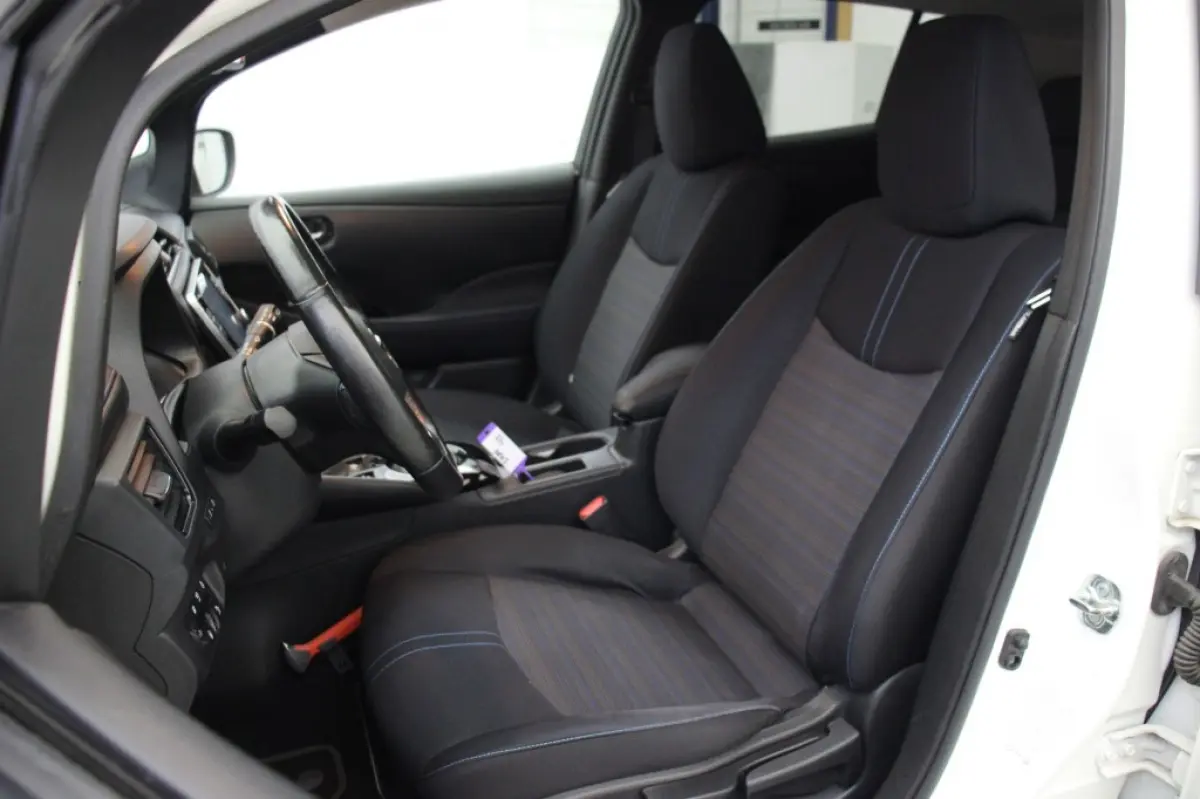 E+ N-Connecta 62 kWh - Carplay, Camera, Adapt. Cruise, Stoelverw. SOH 93,85%