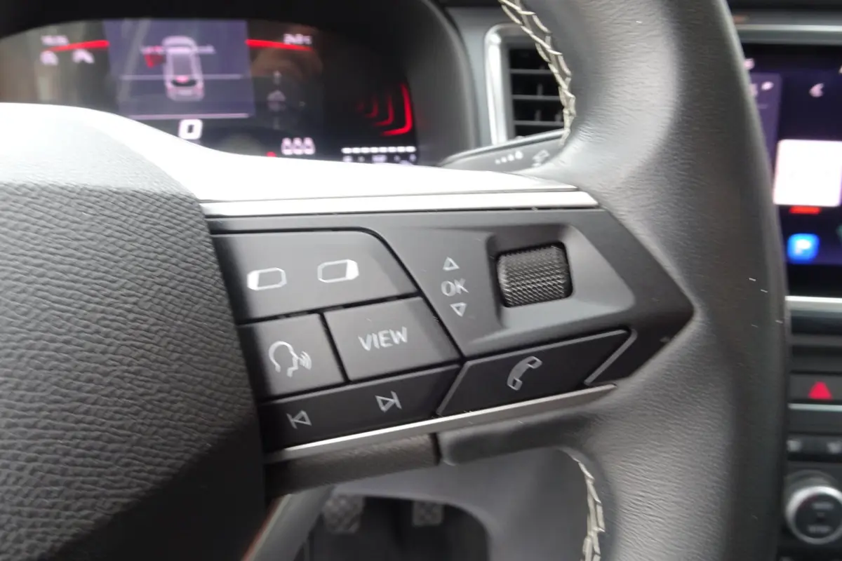 1.5 TSI Style Business Intense, NL AUTO, NAP, CAMERA, LED, CARPLAY, ANDROIDAUTO, 1E EIGENAAR, 1800KG TREKGEWICHT