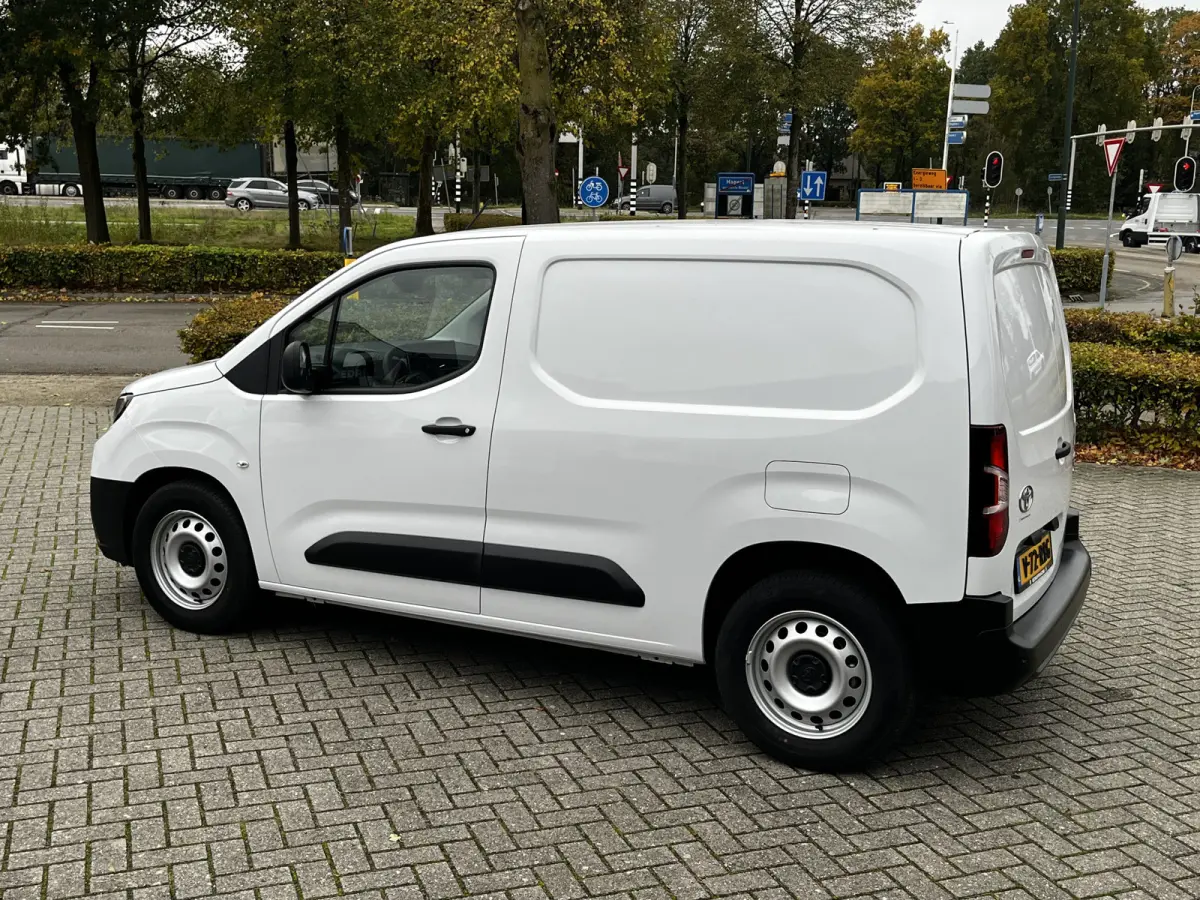 Challenger L1 50 kWh 136pk | Airco | Camera | Carplay | Cruise |