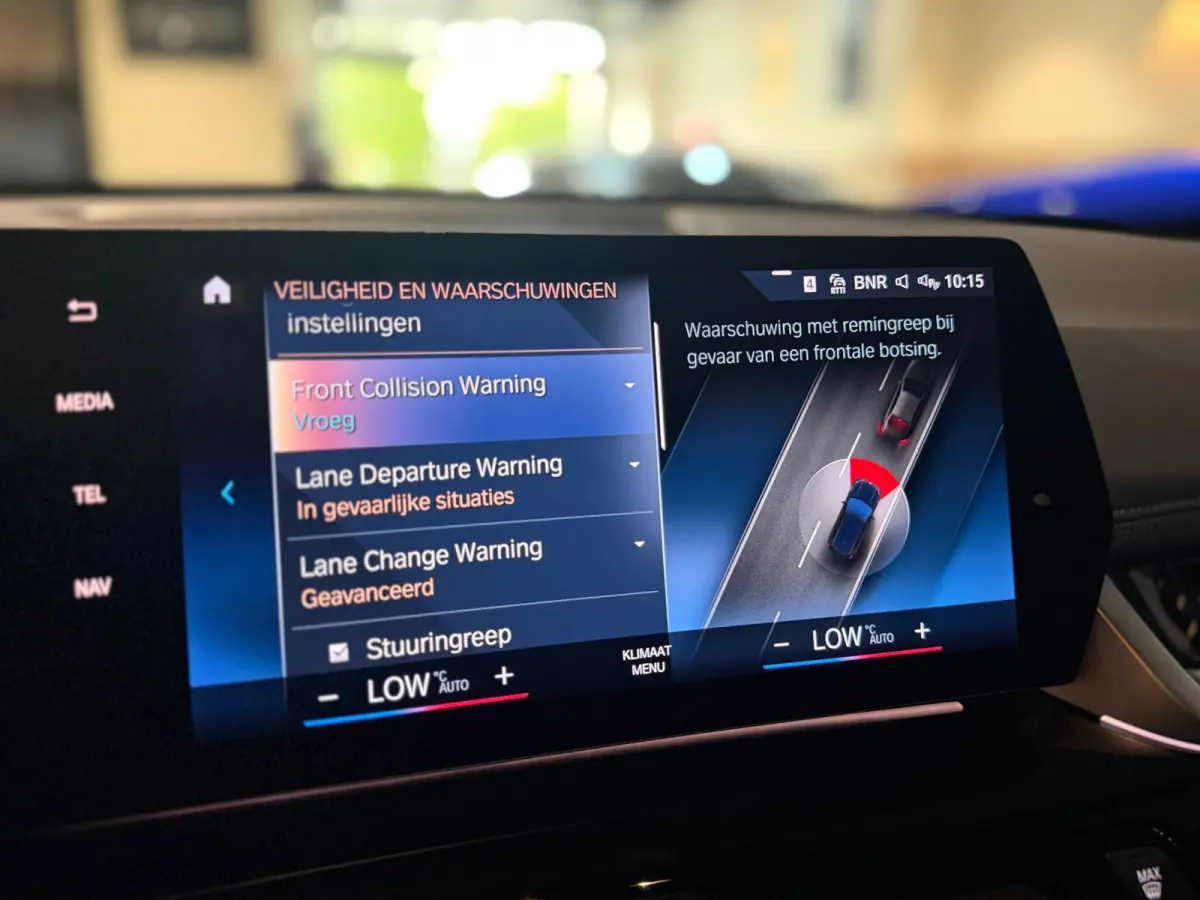 XDrive30e|HUD|H&K|Massage|360|Pano|Keyless|Stuur+Stoel verwarming|SOH92%
