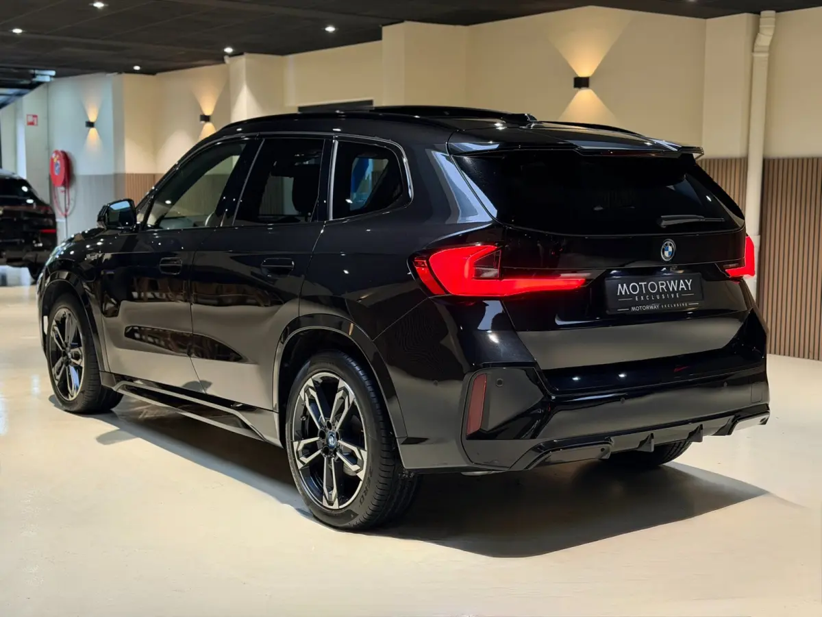 XDrive30e|HUD|H&K|Massage|360|Pano|Keyless|Stuur+Stoel verwarming|SOH92%