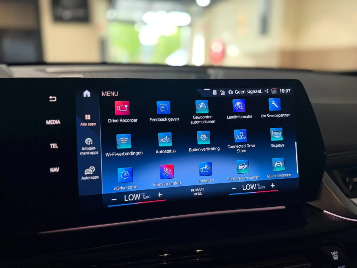 XDrive30e|HUD|H&K|Massage|360|Pano|Keyless|Stuur+Stoel verwarming|SOH92%