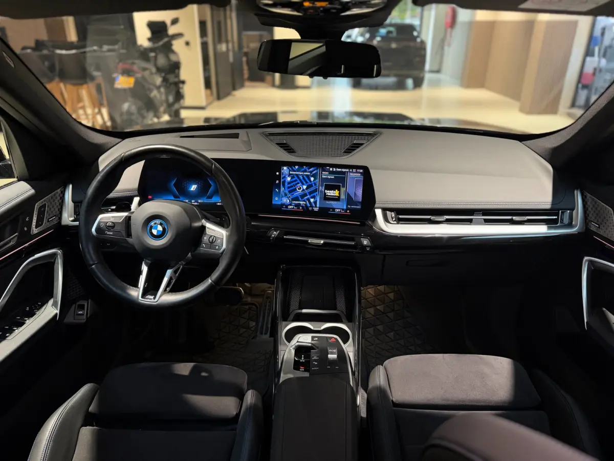 XDrive30e|HUD|H&K|Massage|360|Pano|Keyless|Stuur+Stoel verwarming|SOH92%