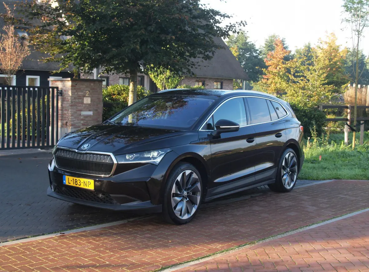 80 First Edition | SOH 90% | Camera | Trekhaak | Warmtepomp | Sfeerverlichting | Leer | ACC | NL-Auto |
