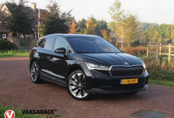 80 First Edition | SOH 90% | Camera | Trekhaak | Warmtepomp | Sfeerverlichting | Leer | ACC | NL-Auto |