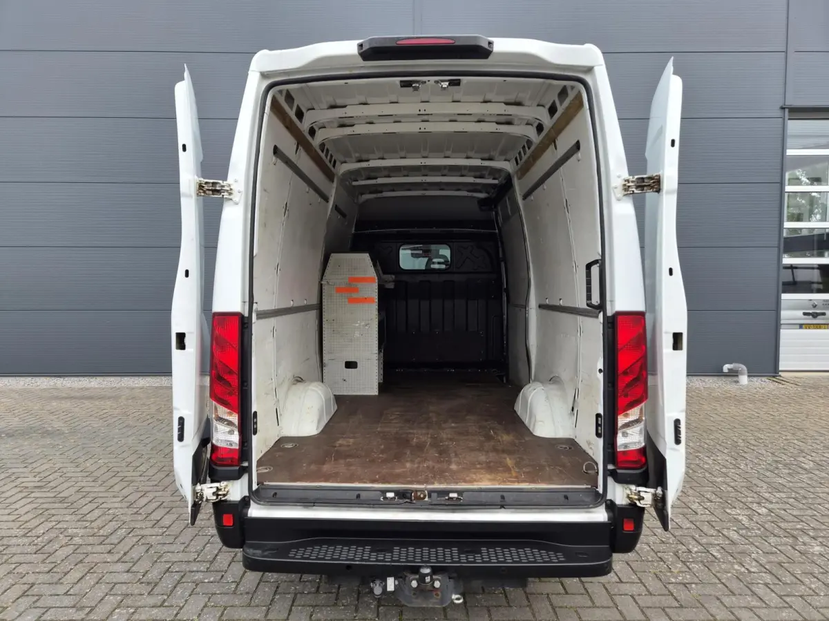 35S16V 2.3 L2H2 Clima 155 PK 3500 kg trekken