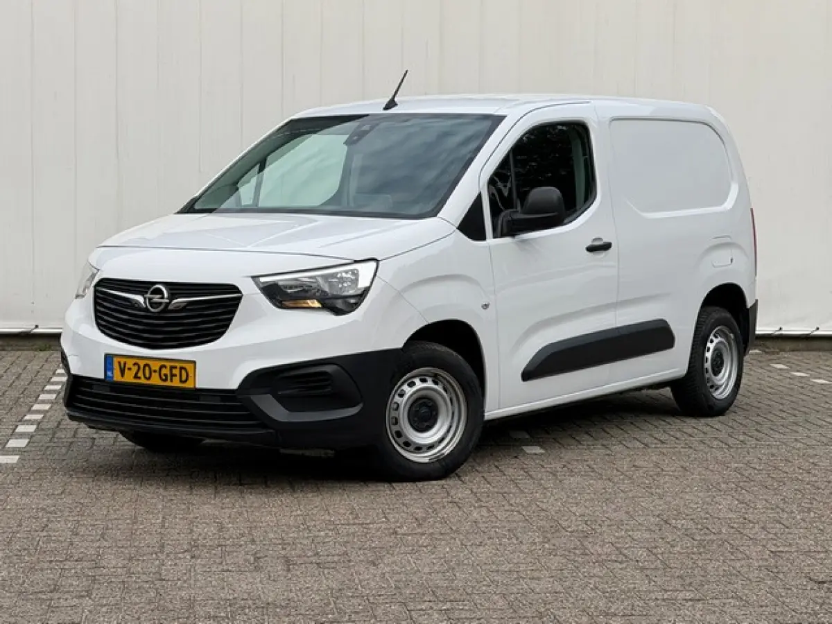 1.5 BlueHDi met Leer, 2 Voorstoelen, PDC, Trekhaak