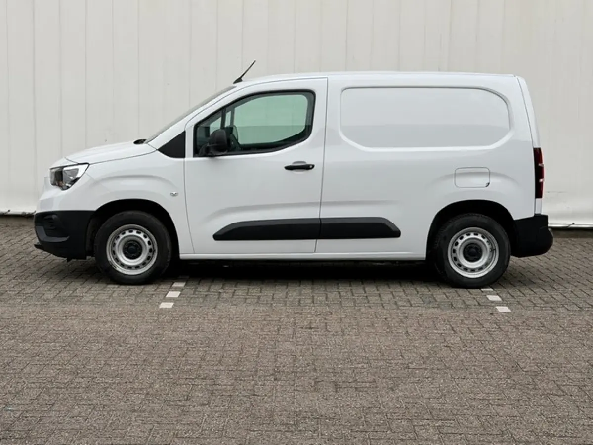 1.5 BlueHDi met Leer, 2 Voorstoelen, PDC, Trekhaak