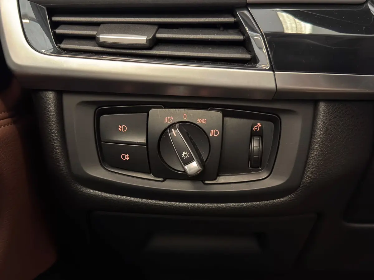 XDrive35i High Executive / NL-auto / Memory / Trekhaak