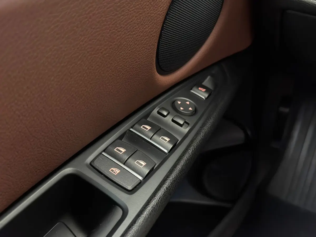 XDrive35i High Executive / NL-auto / Memory / Trekhaak