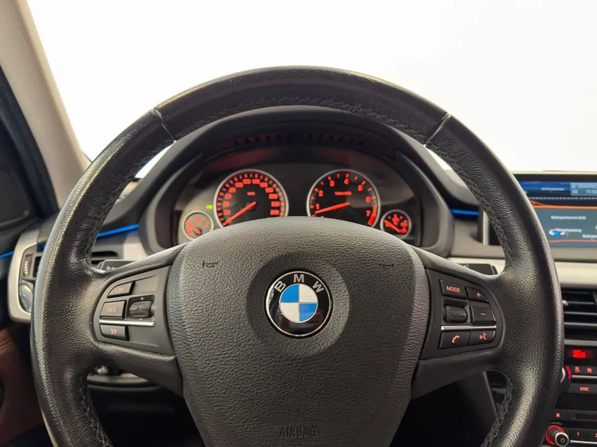 XDrive35i High Executive / NL-auto / Memory / Trekhaak