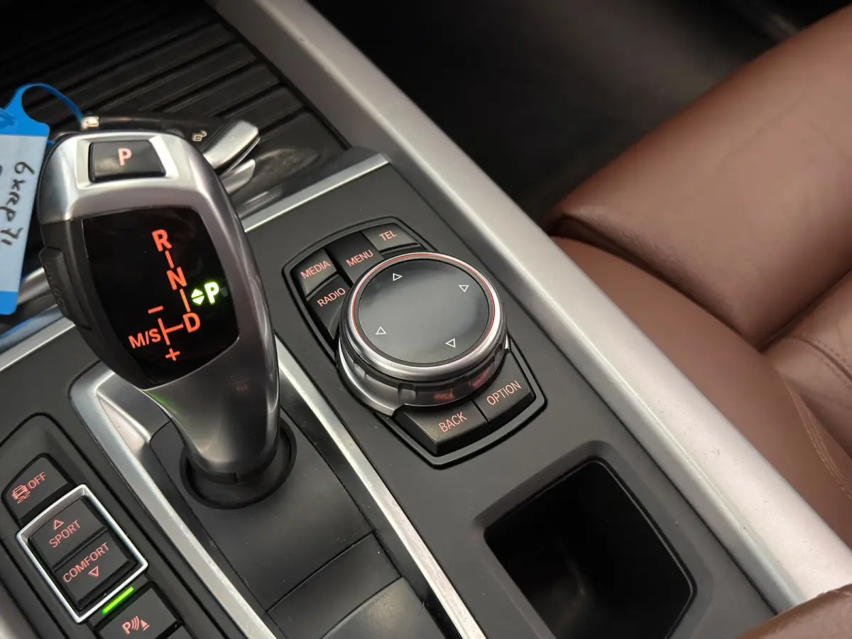 XDrive35i High Executive / NL-auto / Memory / Trekhaak