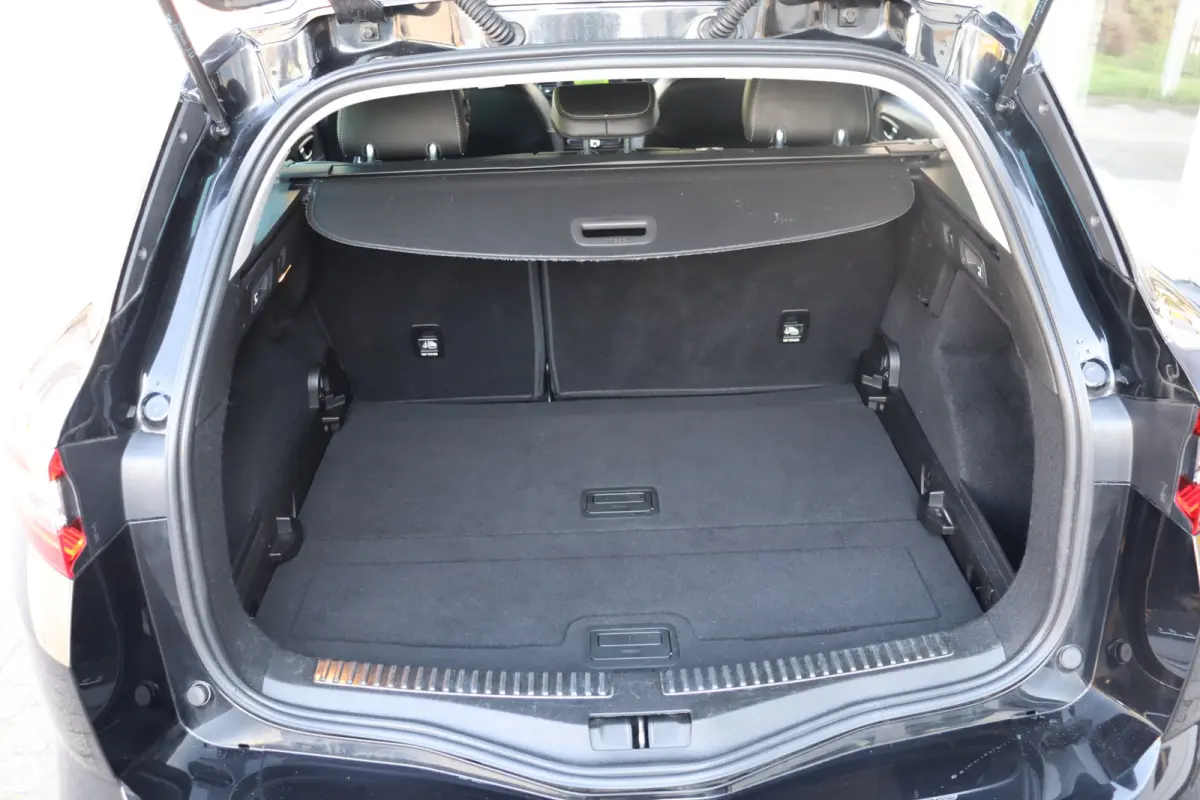 1.3 TCe Bose, Climate, Cruise, Camera A, Dealeronderhouden, PDC V+, Trekhaak, Keyless, Navi, Prijs Is Rijklaar Inclusief 6 Maanden Garantie